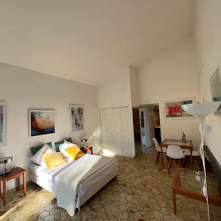 La Bastide Des Suites De Robinson *